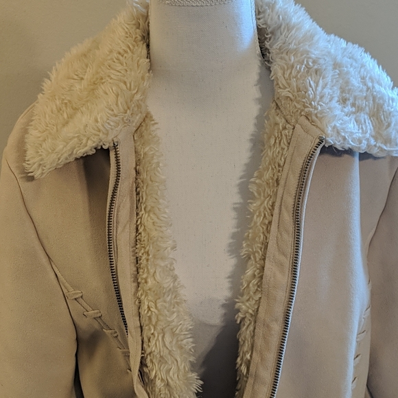 Liz Claiborne Woman Suade Like Winter Coat - Picture 4 of 10